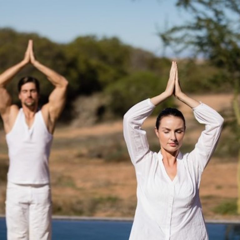 Natural Hormone Balance vs Hormone Therapy